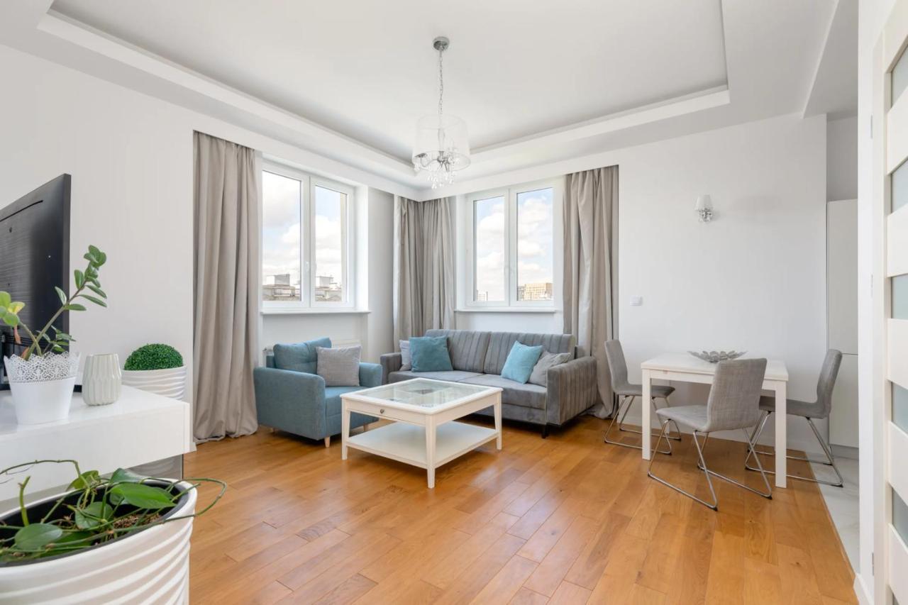 Przestronny Apartament Z Widokiem Na Miasto W Warszawie 바르샤바 외부 사진