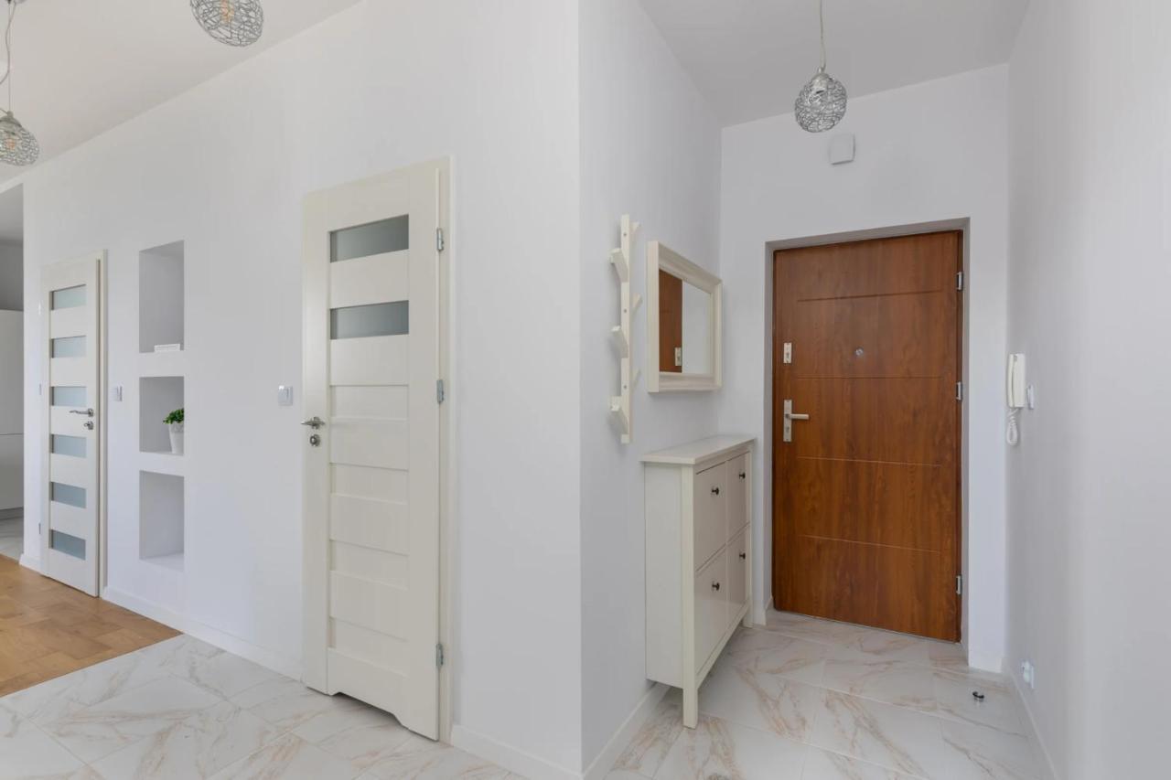 Przestronny Apartament Z Widokiem Na Miasto W Warszawie 바르샤바 외부 사진